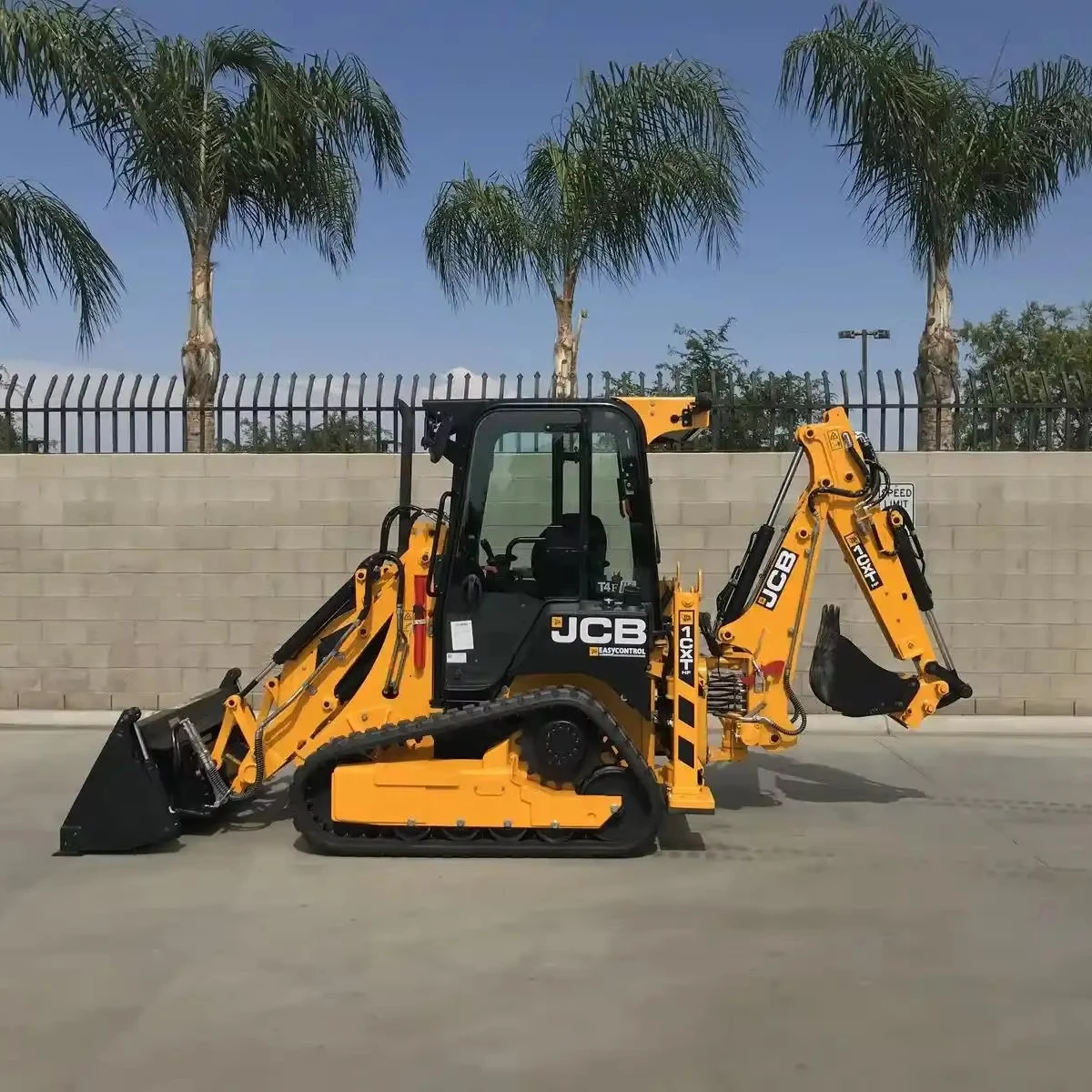 JCB 1CX Mini Backhoe Loader - High Efficiency & Hydraulic Power