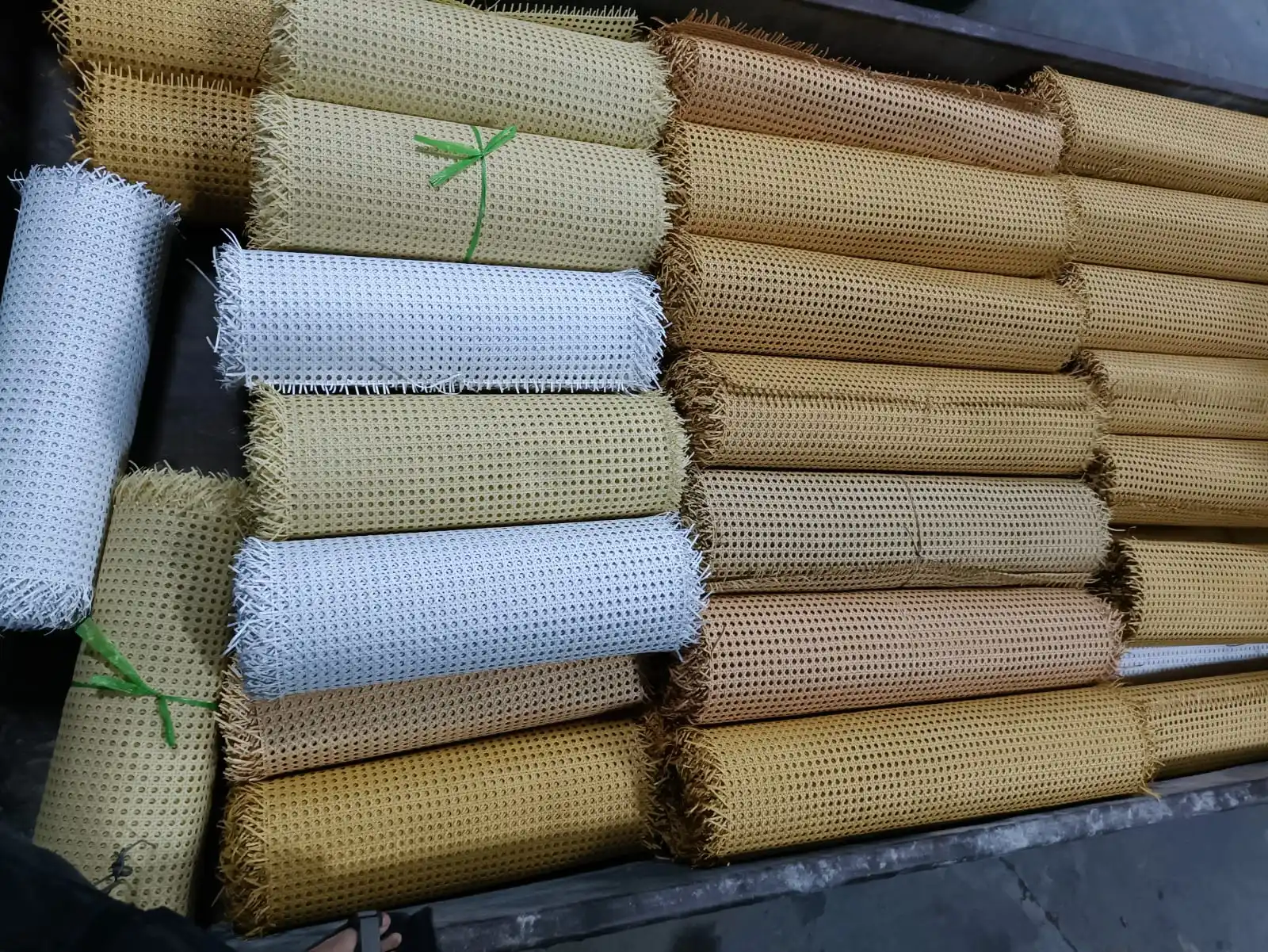 High Quality Vietnam Plastic Rattan bing To Make Outdoor Furniture