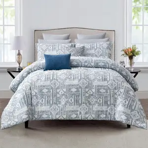 Customizable Embroidered Modern Full Size Bedding Set Jacquard Stripes Polyester Matching Pillow Shams Quilt Cover