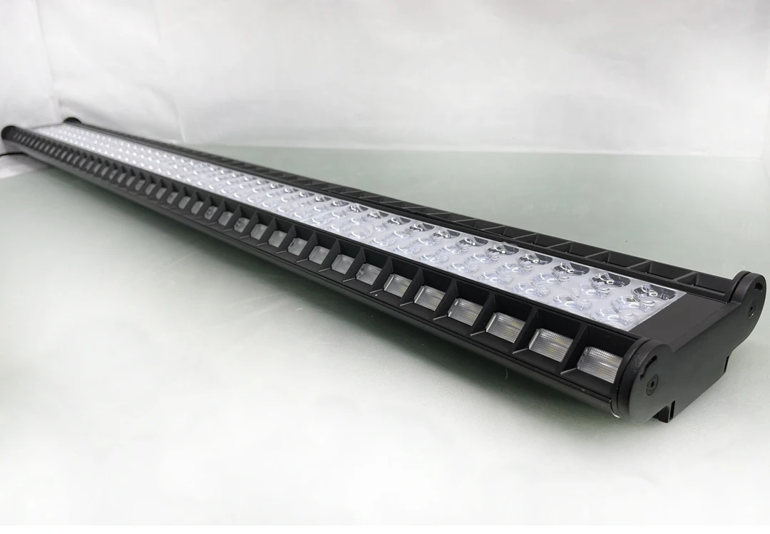 Rotatable Low UGR Profile LED linear light with reflector lens for supermarket warehouse office 110Lm/W 5years warranty