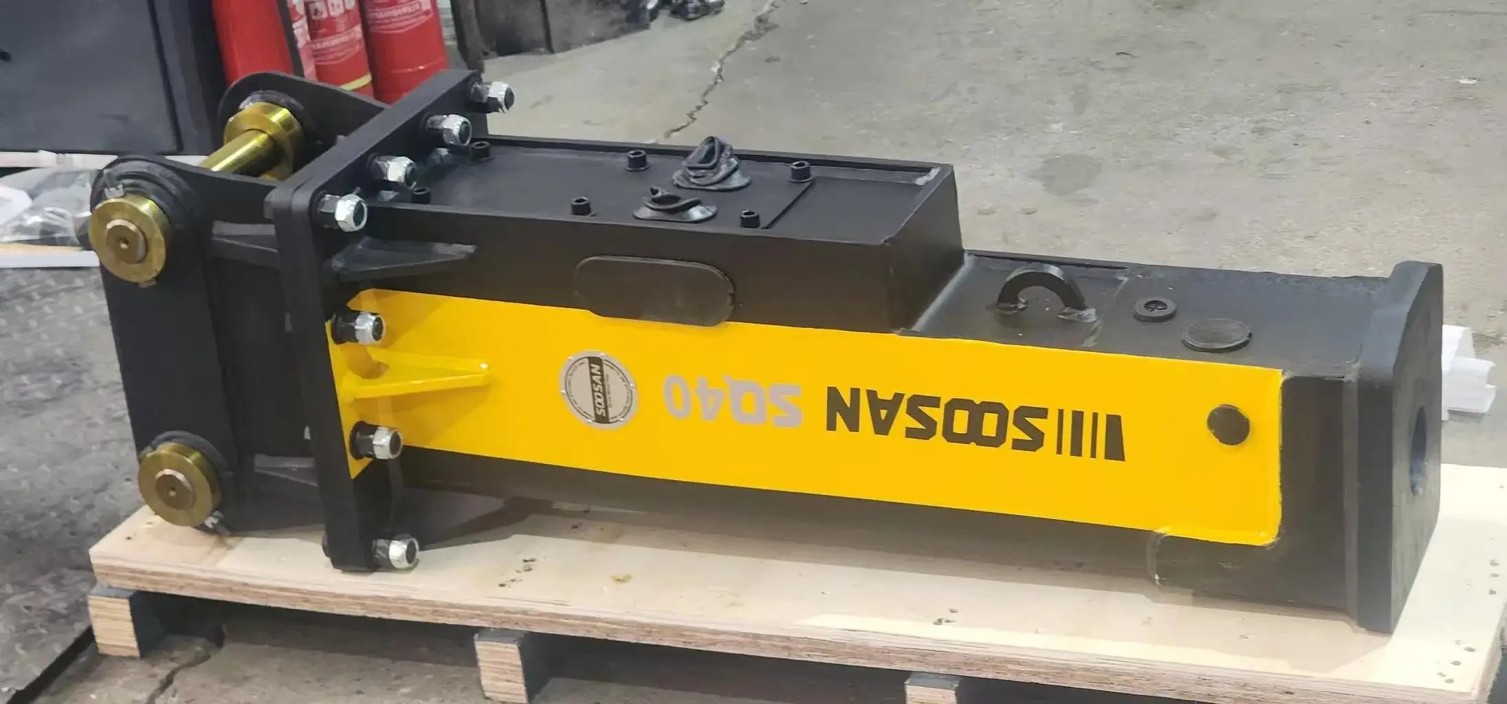 SQ40 High Performance Hydraulic Breaker with Efficient Core Chisel ...
