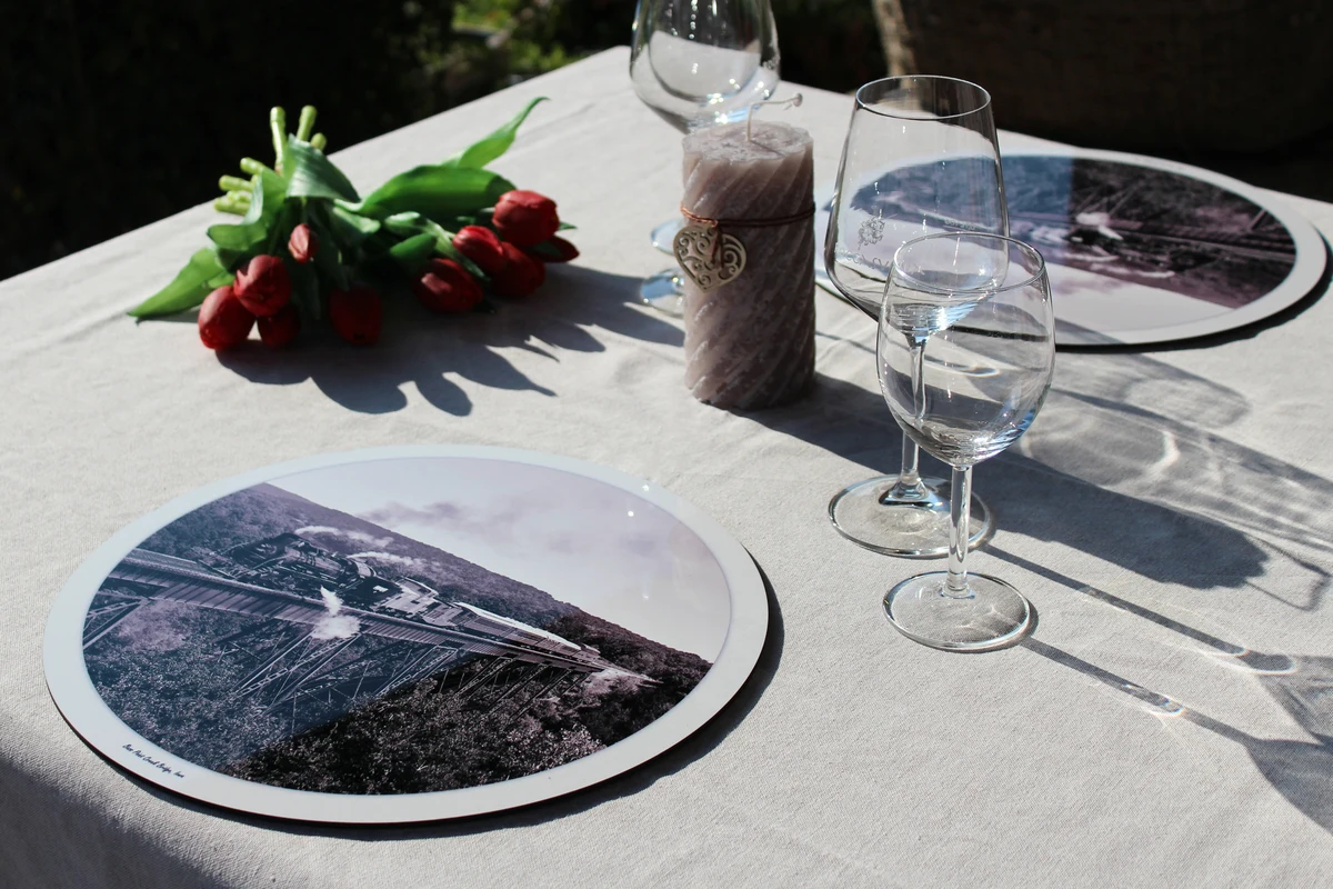 Wood With Cork Placemat Vintage Design 34 Cm Diameter Table Place Mat Custom Design Waterproof