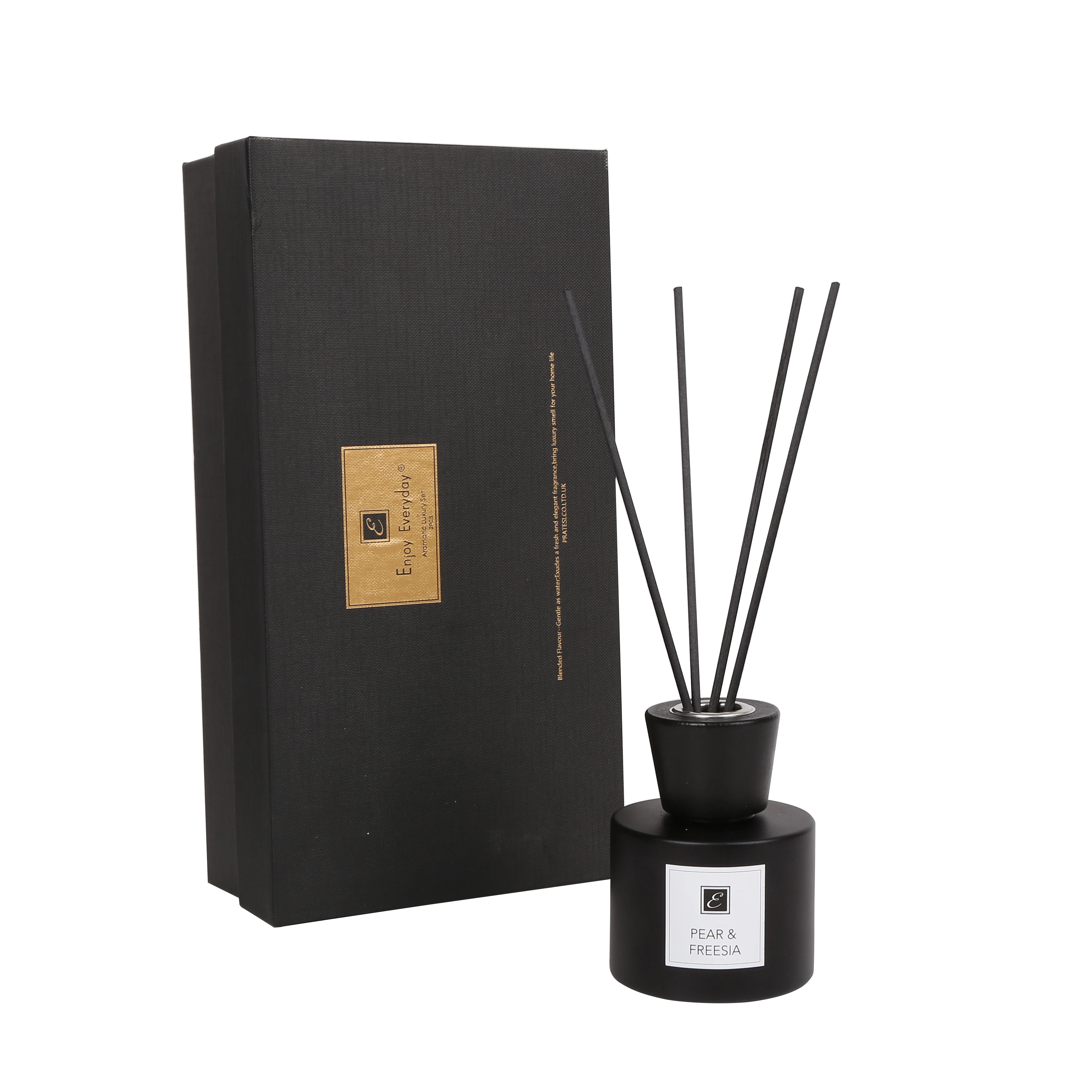 Minimalist Black White Frosted Glass Bottle Reed Diffuser Set with Luxury Gift Box Essential Oils Air Freshener Household Items
