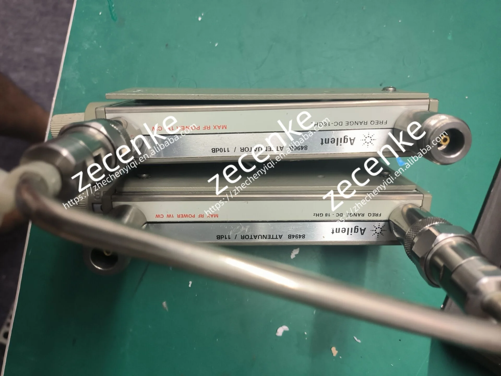 Agilent/HP 8494B 11dB & 8496B 110dB Manual Attenuator Set OPT:001