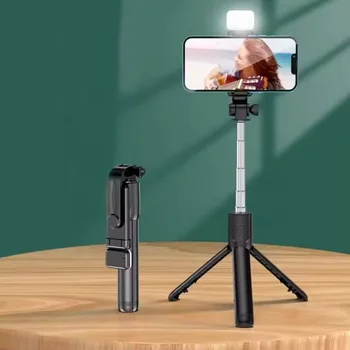 2024 Hot Selling Selfie Stick Tripod Mini Flexible Extendable Rotating Phone Stand Tripod Phone Holder With Remote detail image
