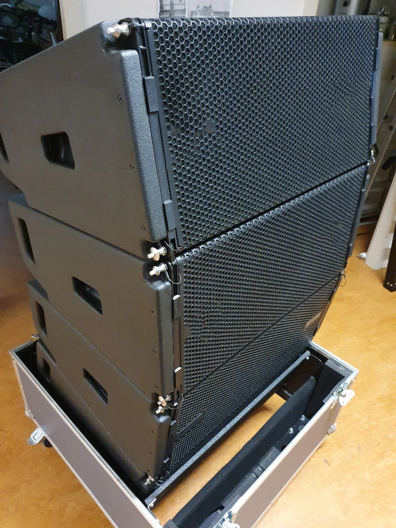 Vio L210 Line Array - Professional Audio for Large Venues