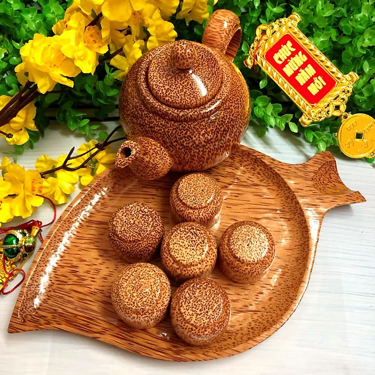Vietnamese Tea Set - Eco-Friendly Coconut Wood Teapot & Cups