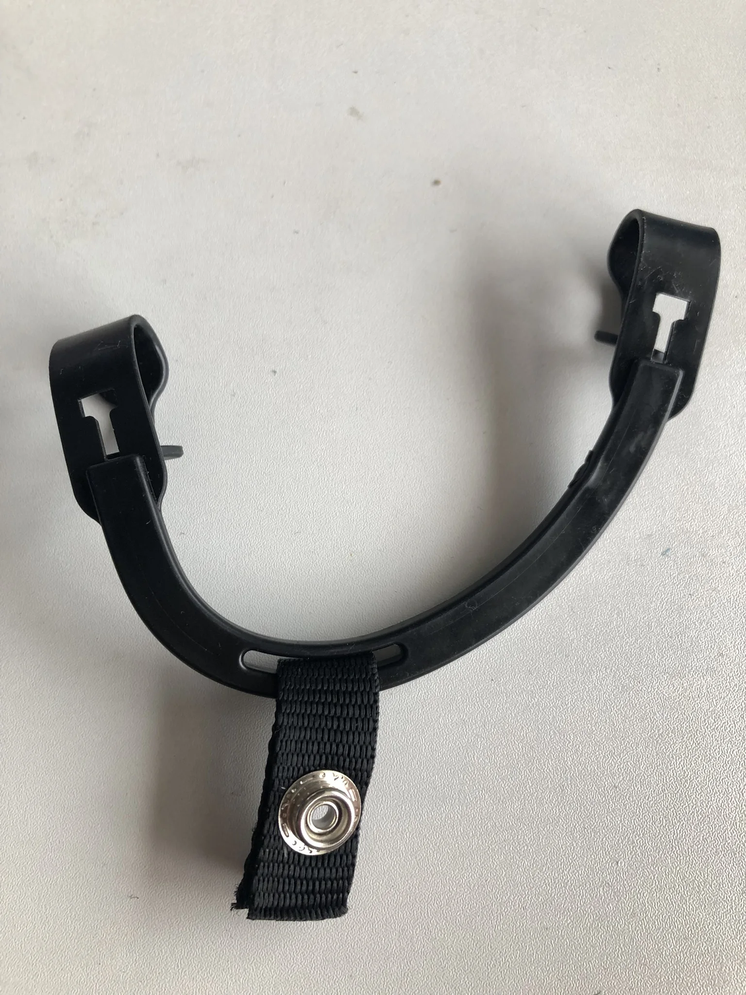 Sottogola Per Casco Da Hockey - Set Ricambio Con Anelli Orecchie In Gomma E Fibbie In Acciaio Inox