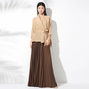 Factory Direct High Fashion Miyake Pleated 2025 Elegant Two Piece High Quality Top and Skirt Women's Set