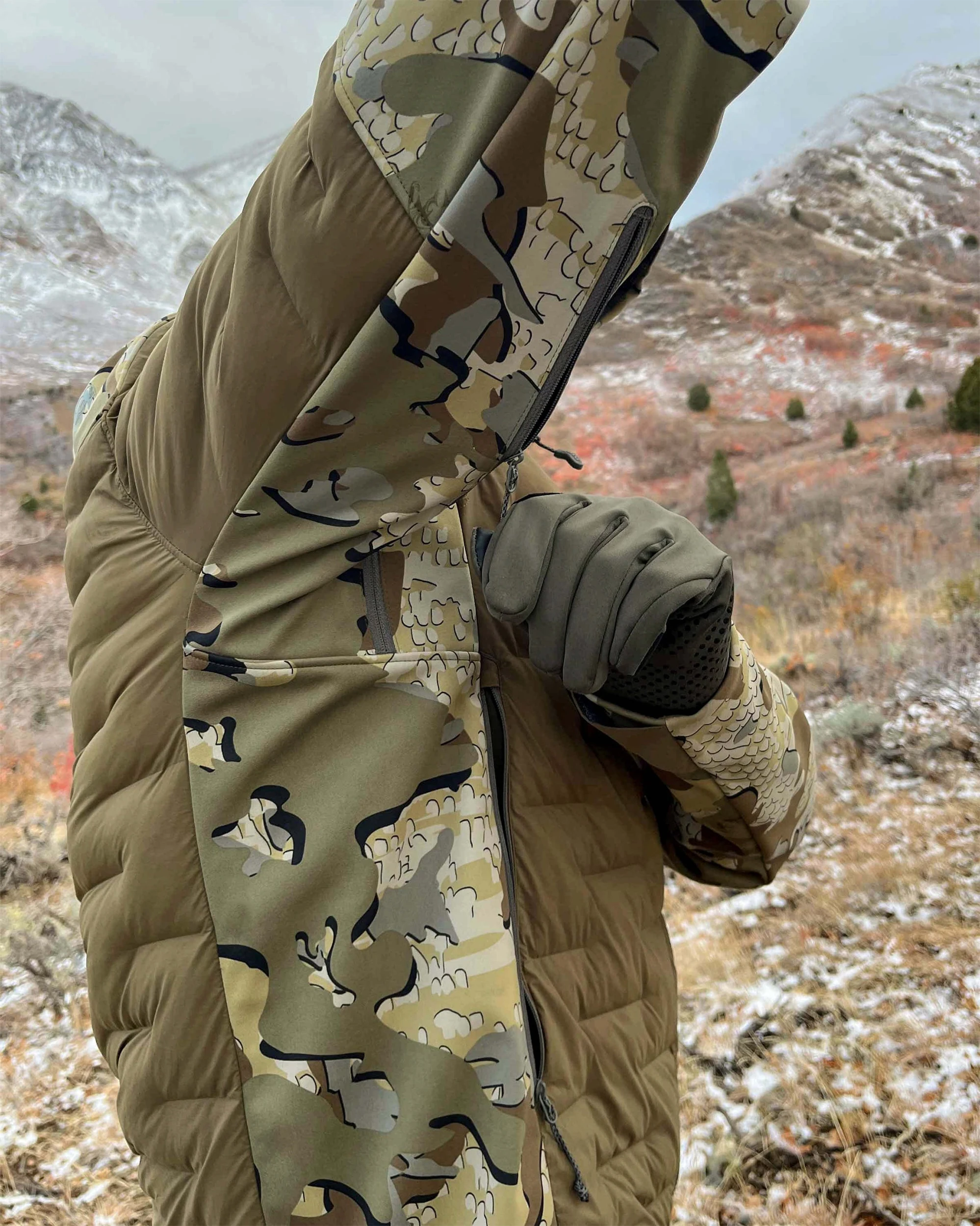 Best Selling Hunting Down Jacket With Insulated Waterproof Seam Tape