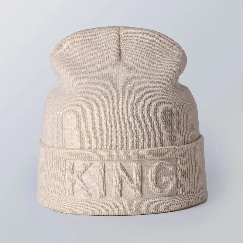 DLL419 Acrylic Cuffed Custom Logo Embossed Beanie Knitted Beanie KING QUEEN logo Winter Beanie Hat