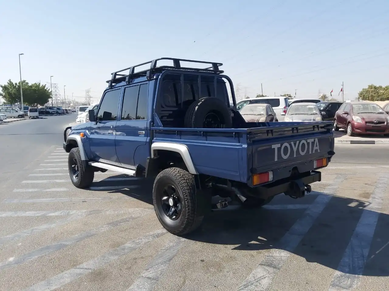 Toyota Land Cruiser пикап 6 колёсный