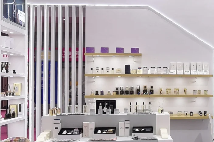 product perfect crystal bottle reed diffuser gift set  premium wood lid glass bottle  rattan sticks holiday home  office decor gift-13