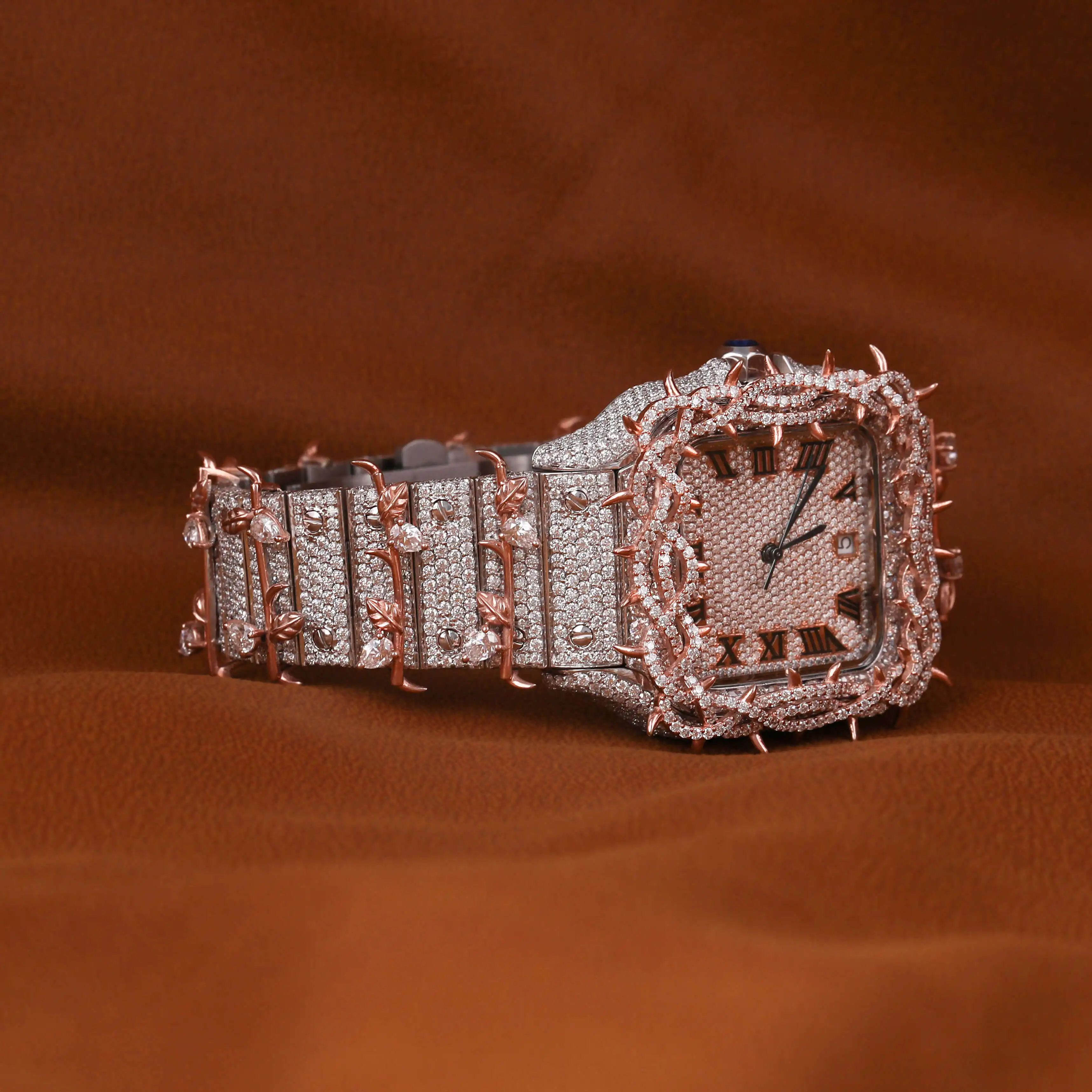 Luxury Customize Hip Hop Custom Leaf Shape Two Tone Moissanite  Diamond Watch for Men With Customized Dial and Unique Designed