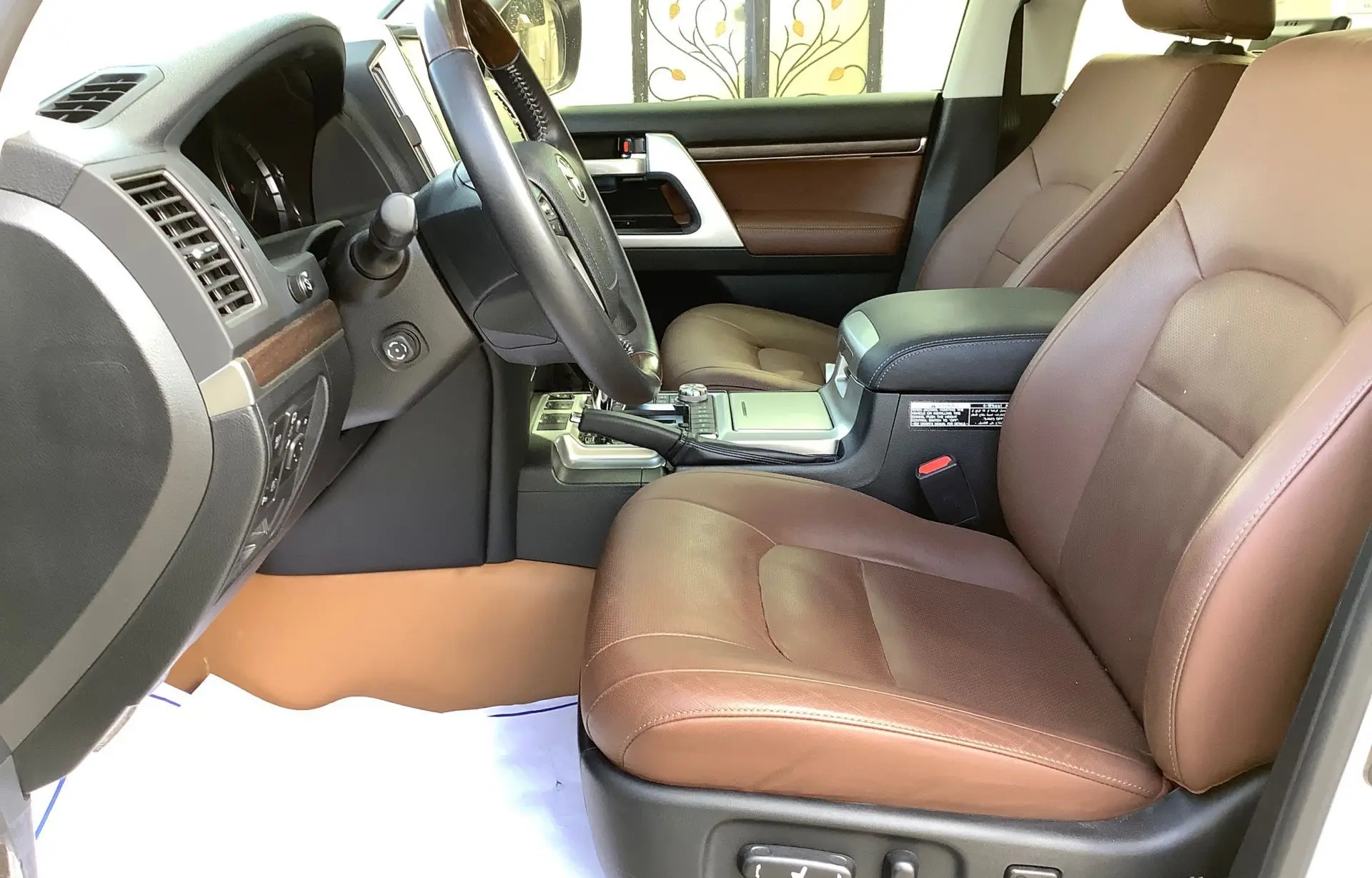 2020 Toyota Land Cruiser V8 Adult Small Electric Cars Mini Car For