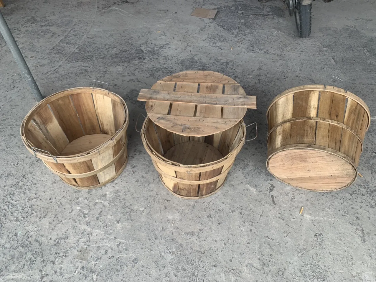 Crab Bushel Basket With Lids Best Price Seafood Containing Bushel
