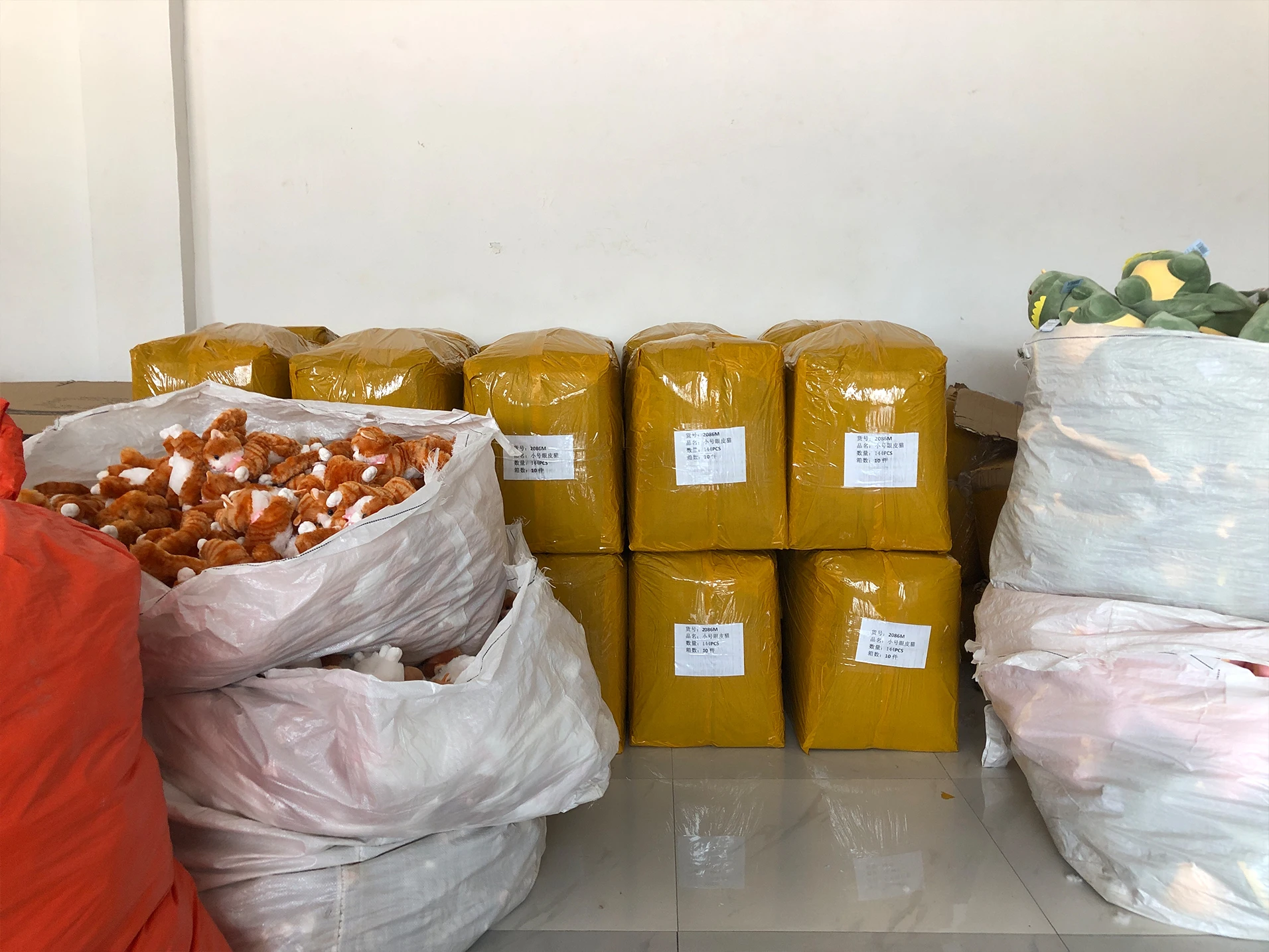 2024 Factory Wholesale Custom Cute Plush Plush Toy Sitting Dog Plush