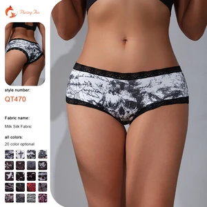 Cool Breathable Gothic Skull Star Print Tanga Thongs for Women Low-Rise Everyday Knitted Panties with Lace Decoration Waist Logo
