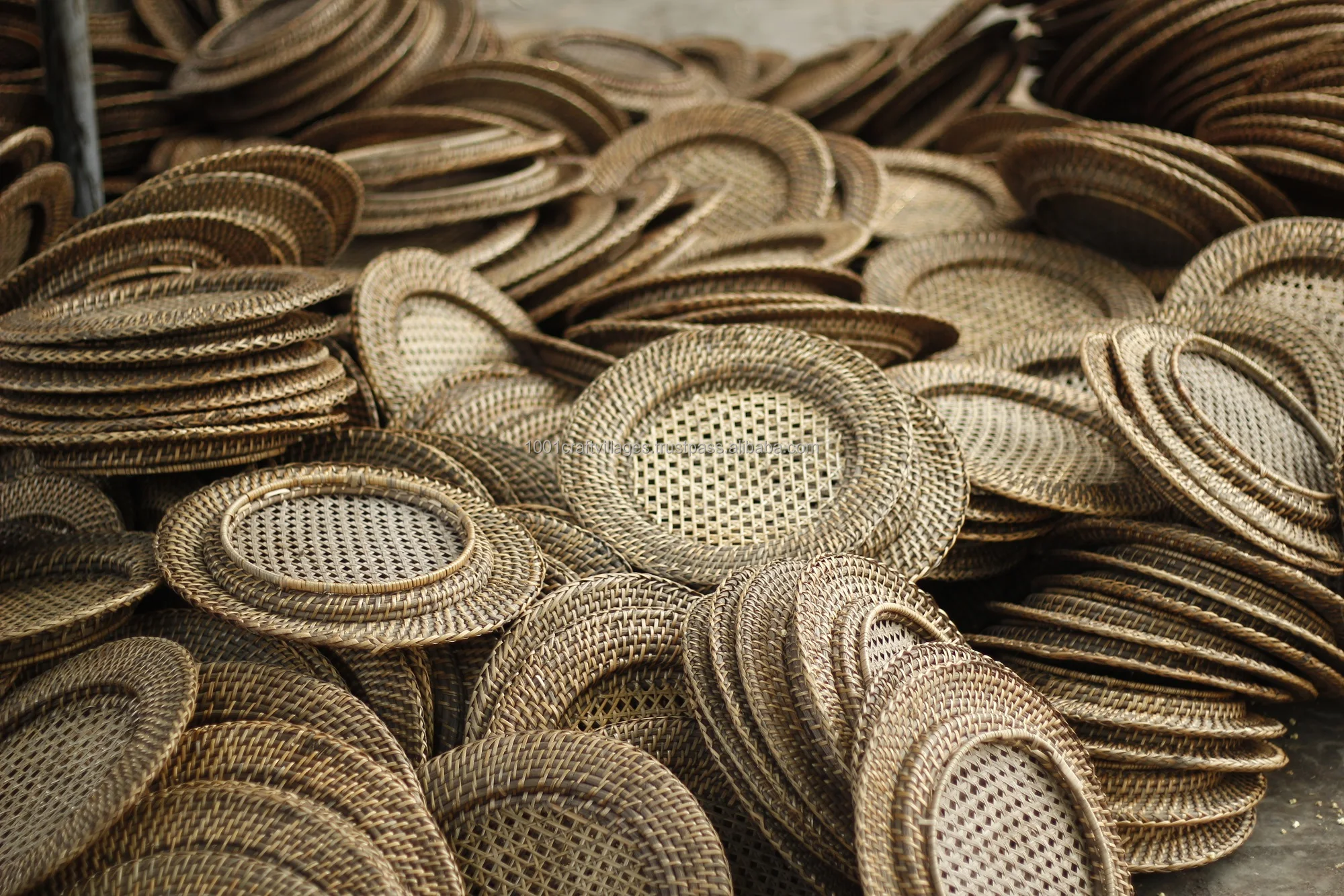 Cheap Wicker Rattan Plate Chargers Placemat Coasters For Tableware