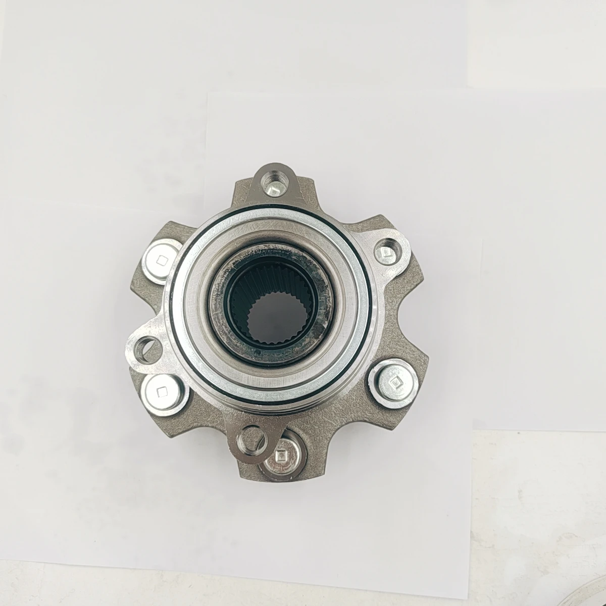 Auto Parts Wheel Hub Rear Axle Transmission Wheel Bearing Kit Mr418068 ...