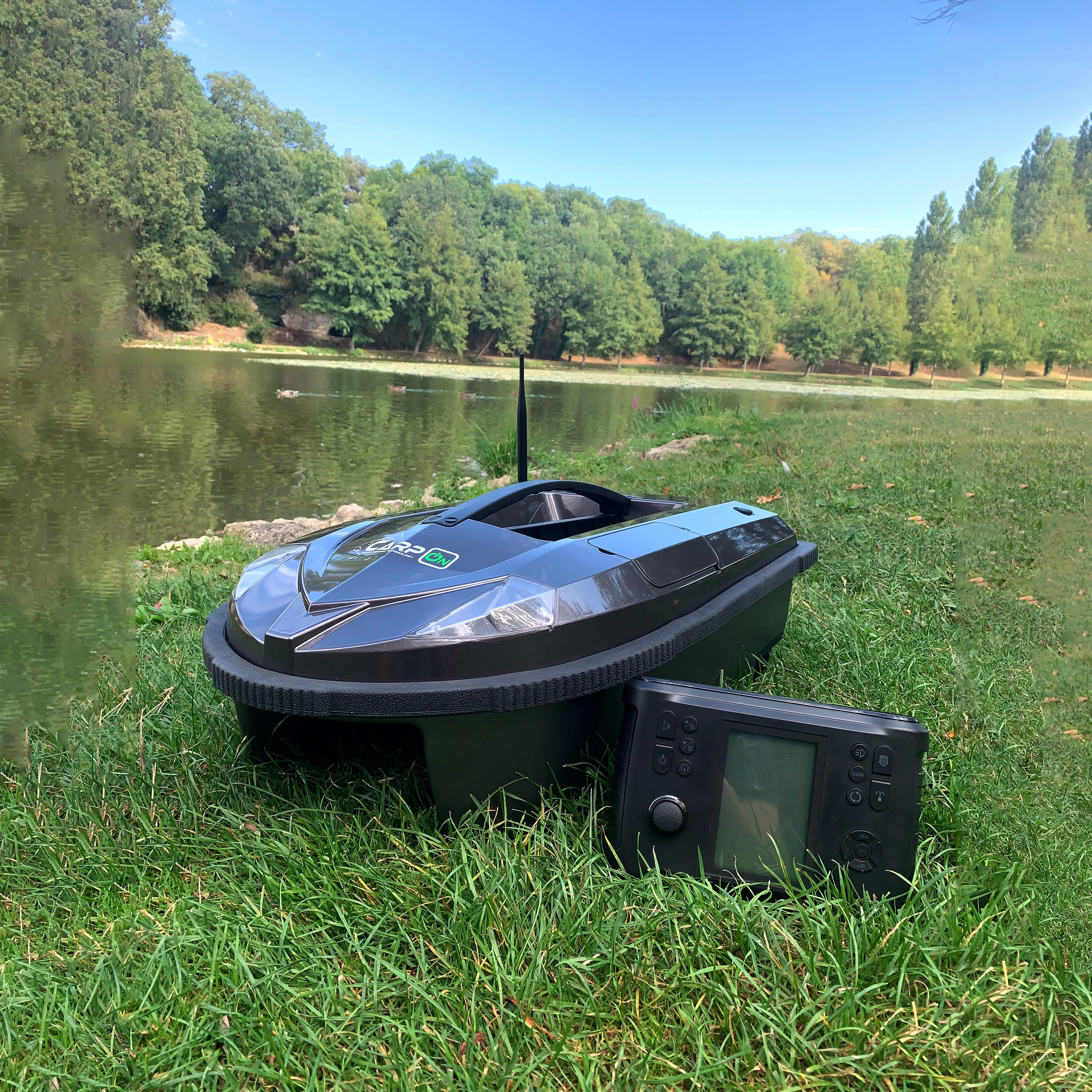 New Version Remote Fishing Bait Boat with Gps Sonar Fishing Finder