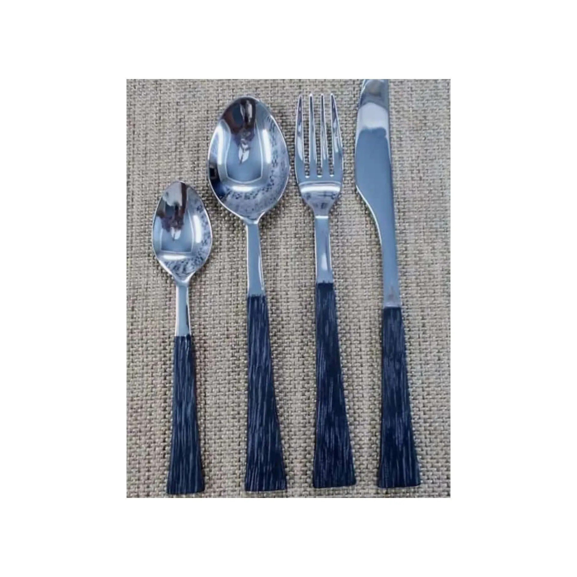 Hammered Design Stainless Steel Flatware Cutlery Set With Mirror Polish