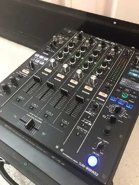 P ionee rDJ DJM-900NXS2 4-channel DJ Mixer with Effects DIGITAL DJ MIXER