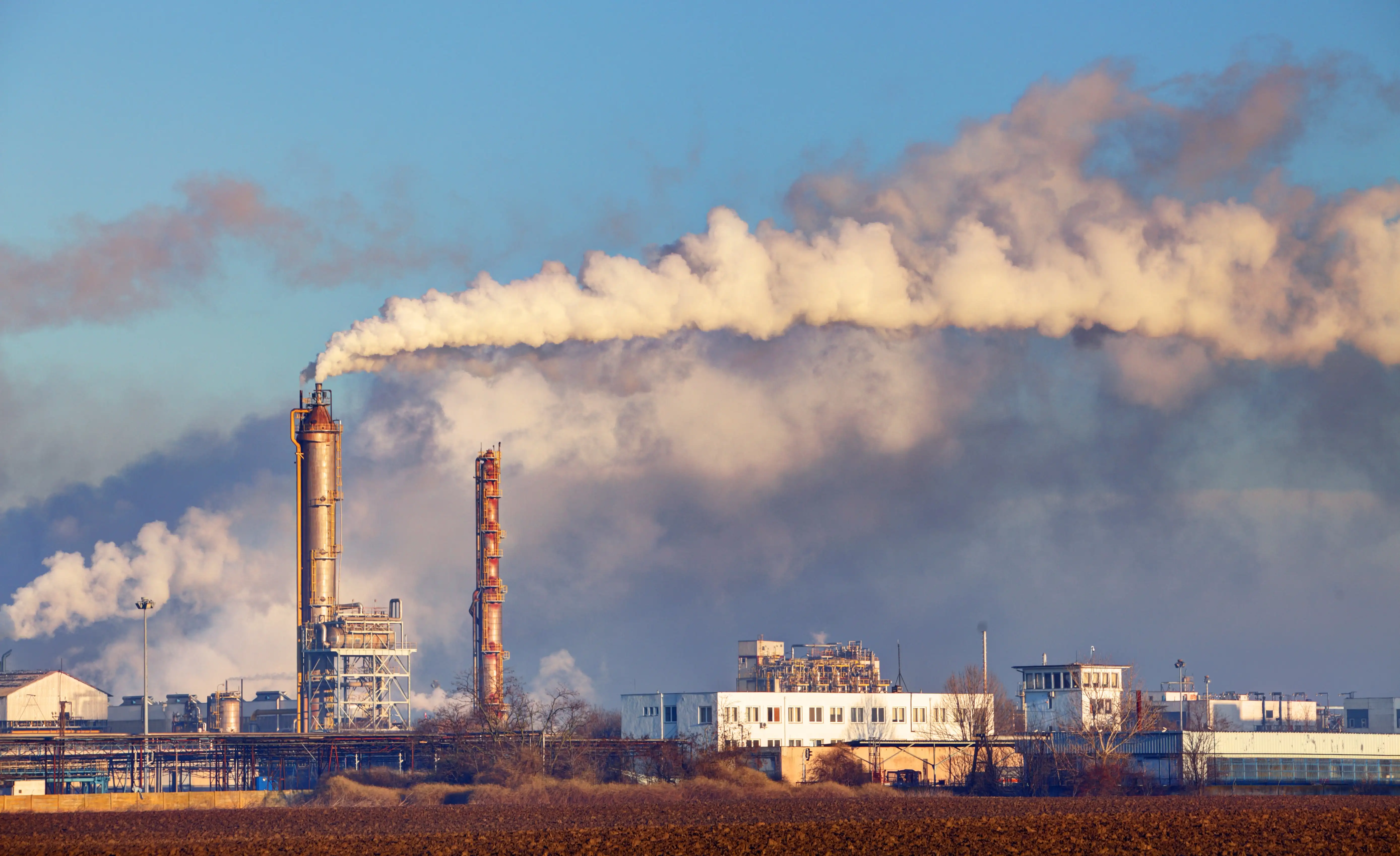 Загрязнение воздуха. Невинномысский азот выбросы. Загрязненная воздух. Заводы загрязняют воздух.