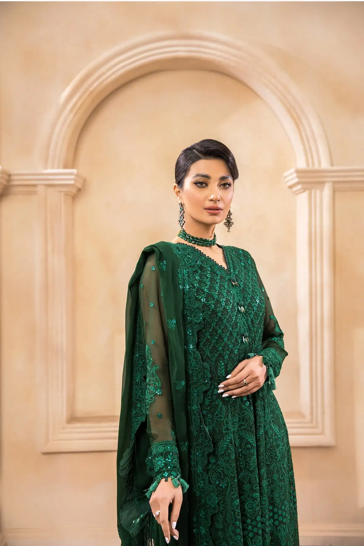 Shop High Quality Pakistani Silk Dress - Perfect for Weddings Shop High Quality Pakistani Silk Dress - Perfect for Weddings