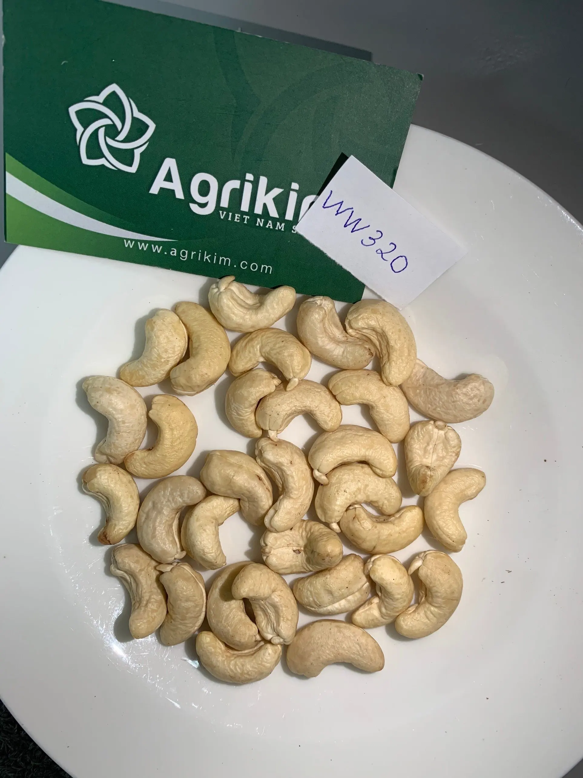 reliable distributor]100% natual cashew nuts high| Alibaba.com