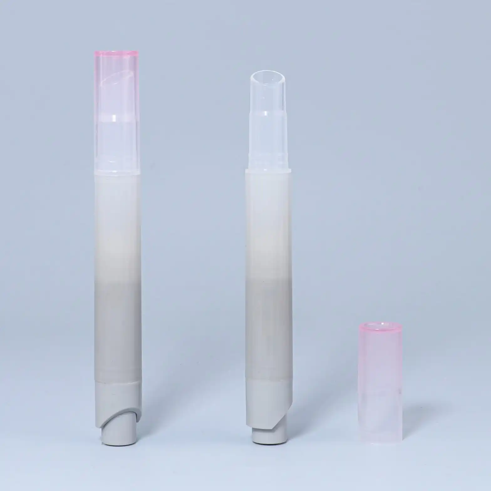 Custom Lip Gloss Tube Plastic Lipstick Pen Packaging Frosted Transparent Cosmetic Container