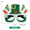 Chapeau avec drapeau national