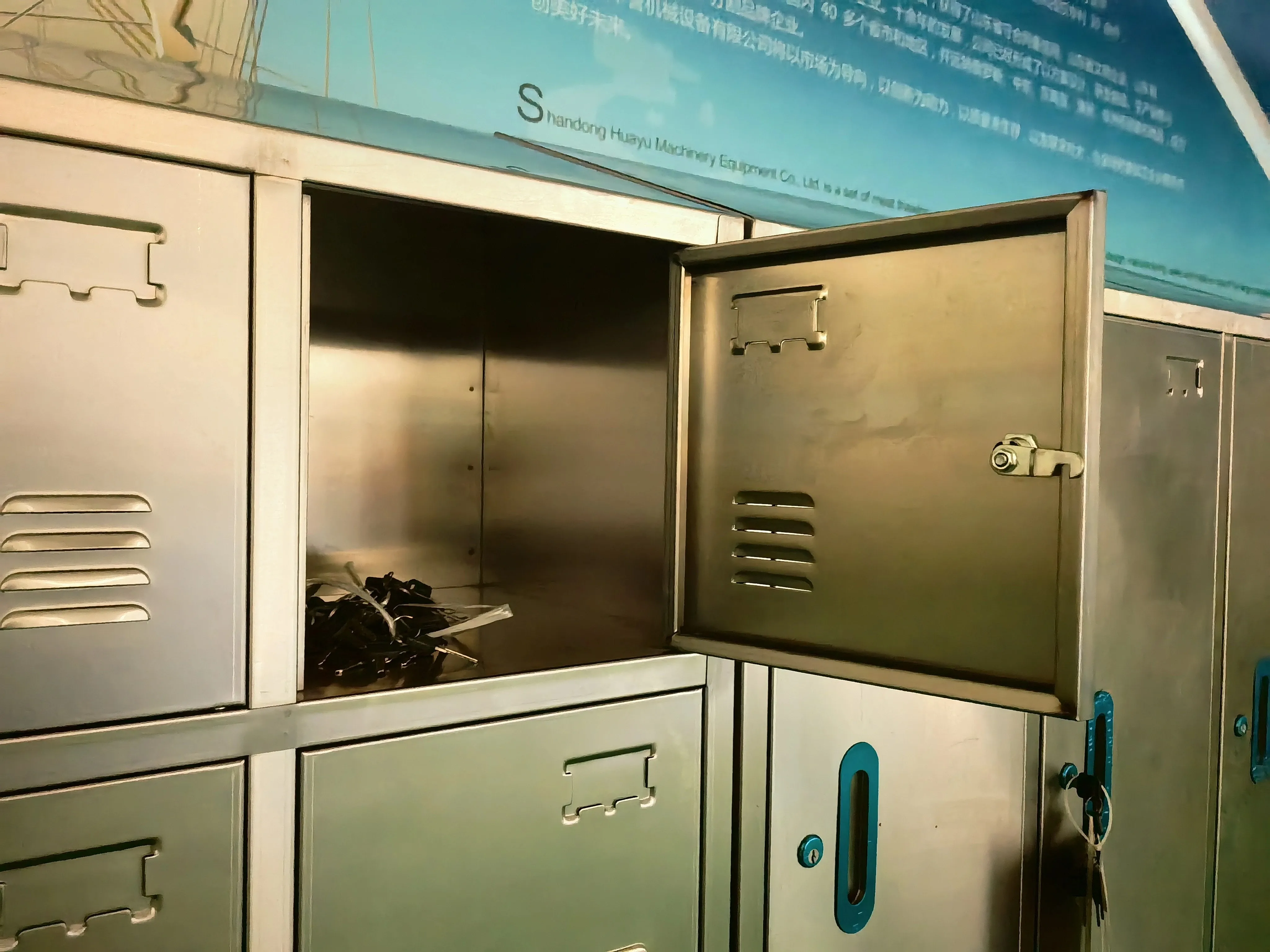 Factory locker room custom 304 stainless steel metal storage wardrobe