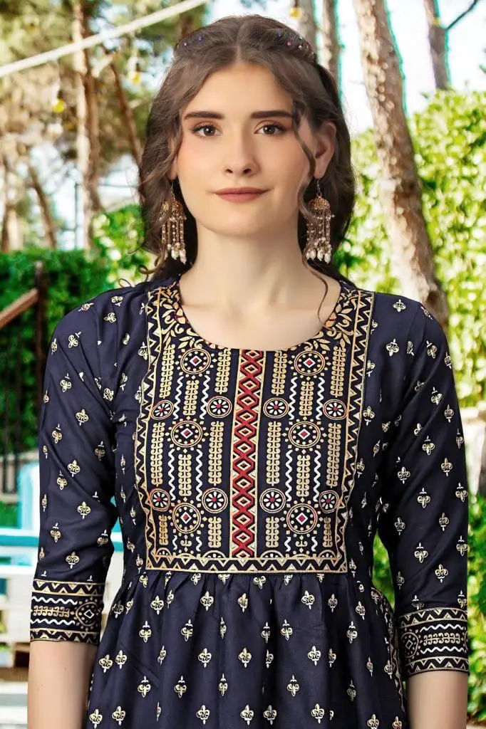 2019 New Design Fancy Girls Muslim Clothing Sari Indian Islamic Front Neck Designs for Kurtis
