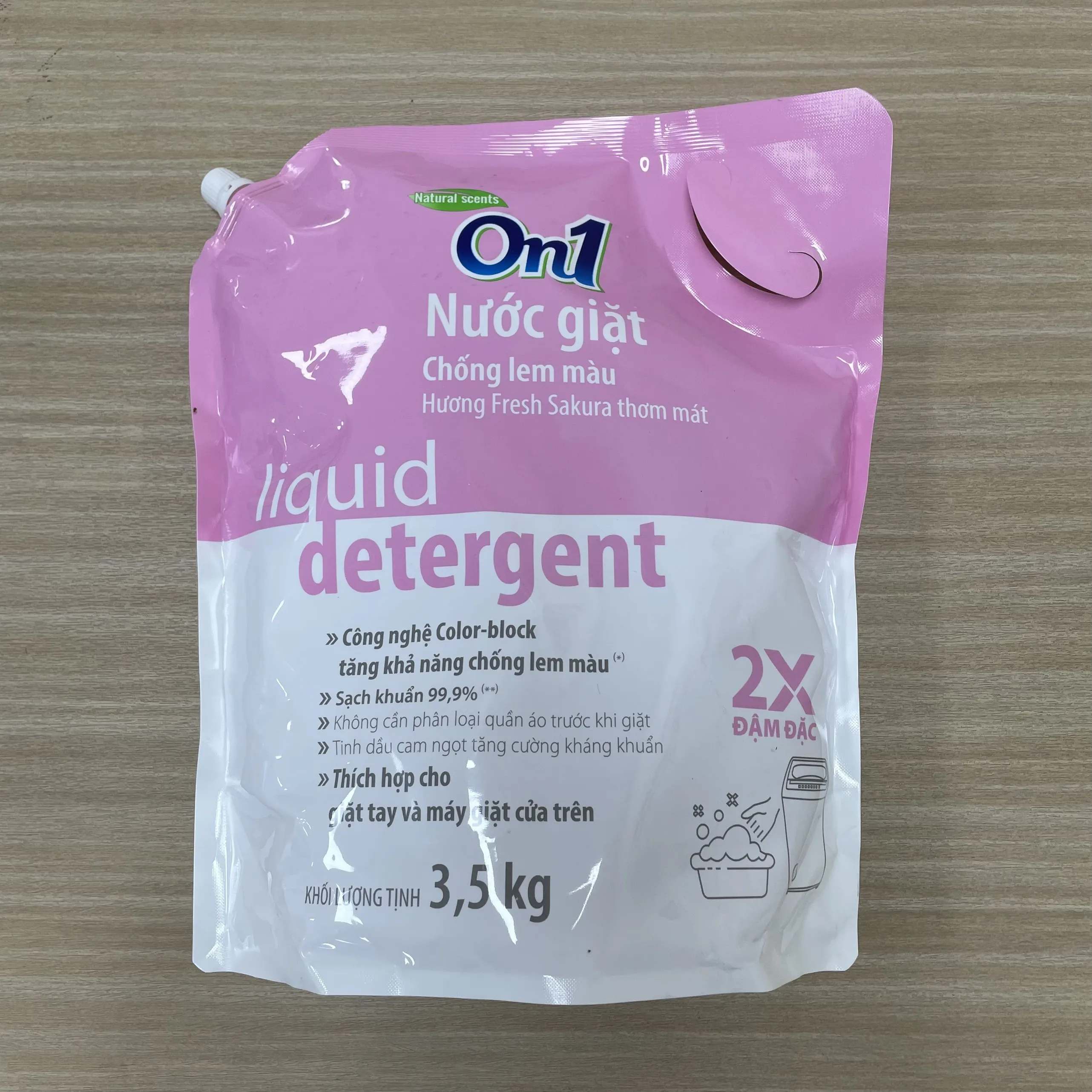New Sakura Detergent Liquid Improved Formula Combined With Fabric