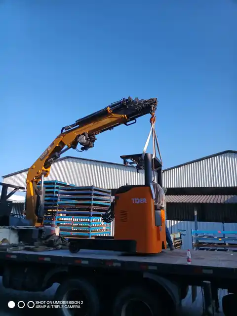 Carretilla con pala y accesorios · Argentina