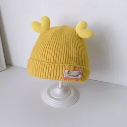 Новинка 2022 популярная зимняя Милая вязаная крючком Детская шапка с 3D любовным сердцем и кошачьими ушками плотные теплые вязаные вручную шапки для