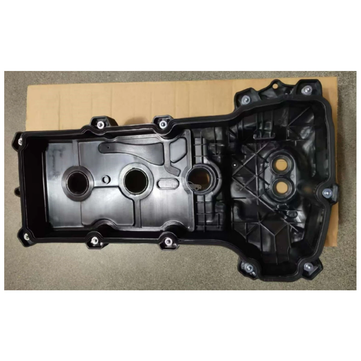 BR3Z6582G BR3E6K271DA 5126246 BR3Z6582C BR3E6K271CA Valve Cover R for ... — 3