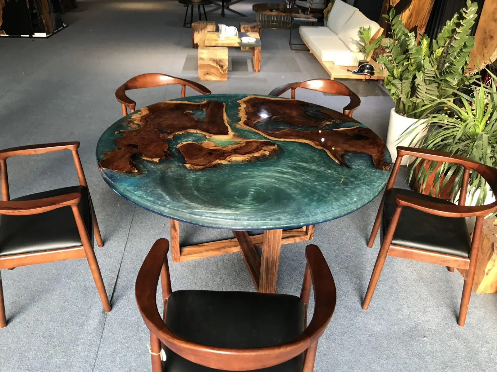 Made In Viet Nam Modern Center Table Wooden Top Transparent Glossy