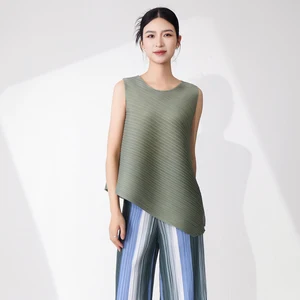 Summer Women's Fashion Tops Irregular Elastic Casual Sleeveless Solid Color Tops Miyake Pleated T-Shirt