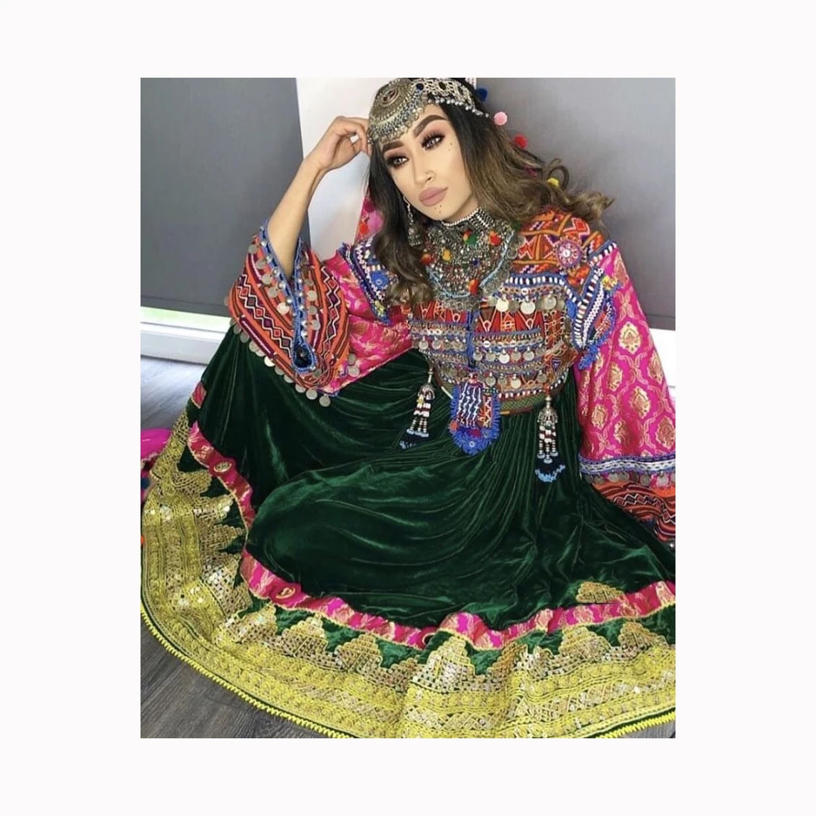 アフガニスタンのシャルワール・カミーズ（女性用）、インドの民族衣装