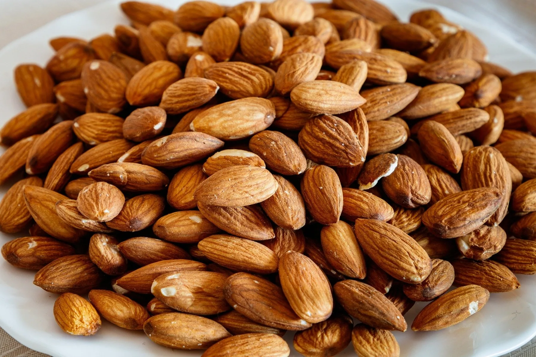 Almond Nuts 6.jpg