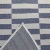 Gris oscuro