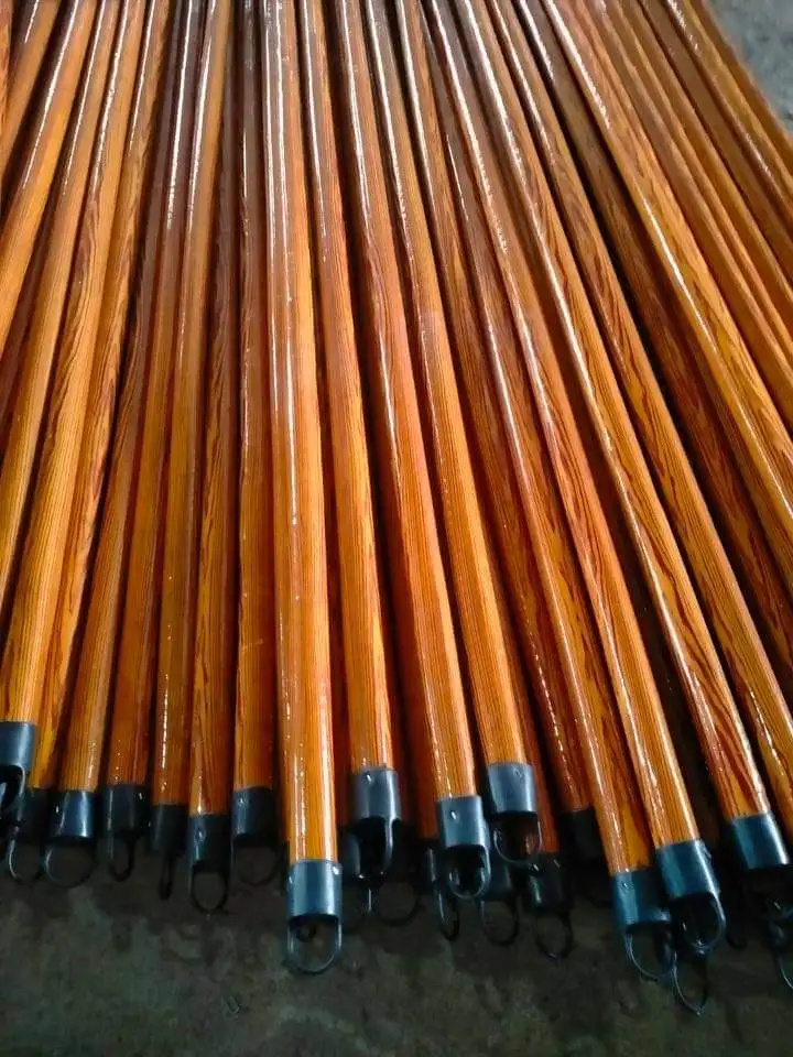 Italian Screw Thread Wooden Broom Stick 2.2cm Wooden Pvc Coated