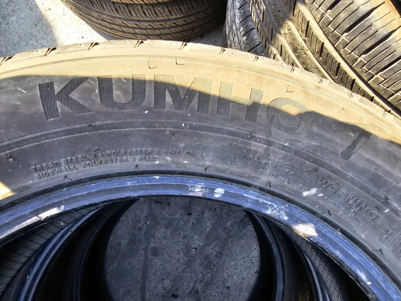 High performance and Specialized in good quality used tires IK Global is the largest used tire exporting company in South Korea