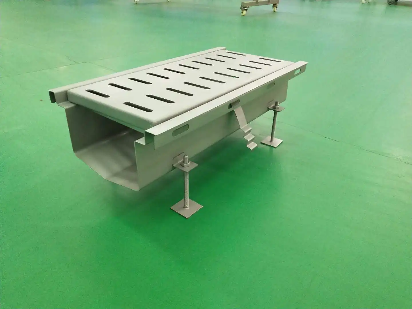 Floor drain machine