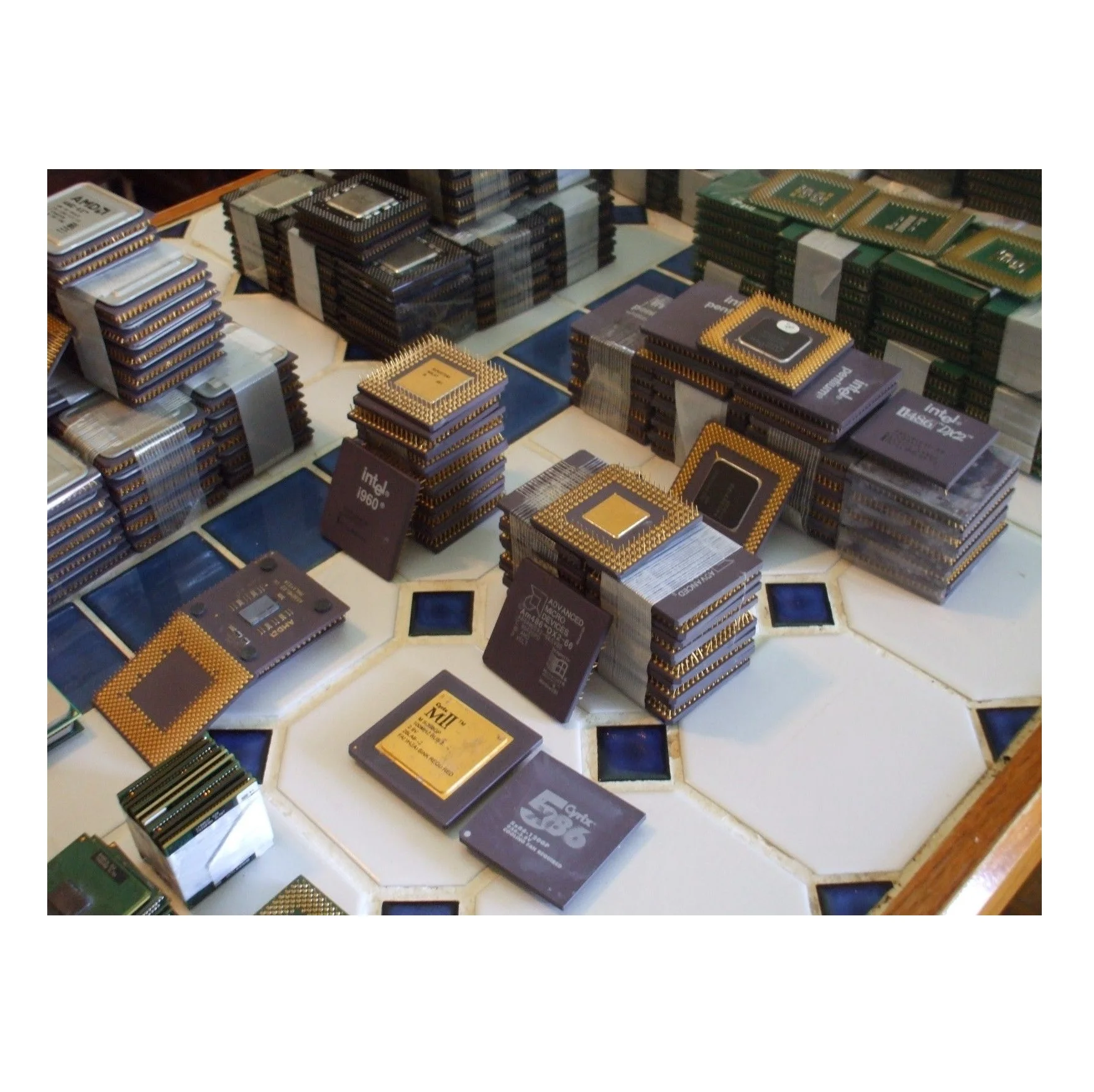 Best Factory Price of CPU Processor Scrap Gold Recovery Ceramic CPU Scrap Available in Large Quantity