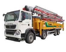 Reconditioned Zoomlion HOWO Concrete Pump Truck pumping system end hose