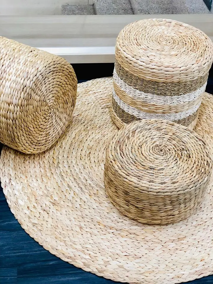 Wholesale Cheap Hand Woven Straw Pouf Modern Style Big Ottoman Pouf Cushion for Bedroom & Living Room