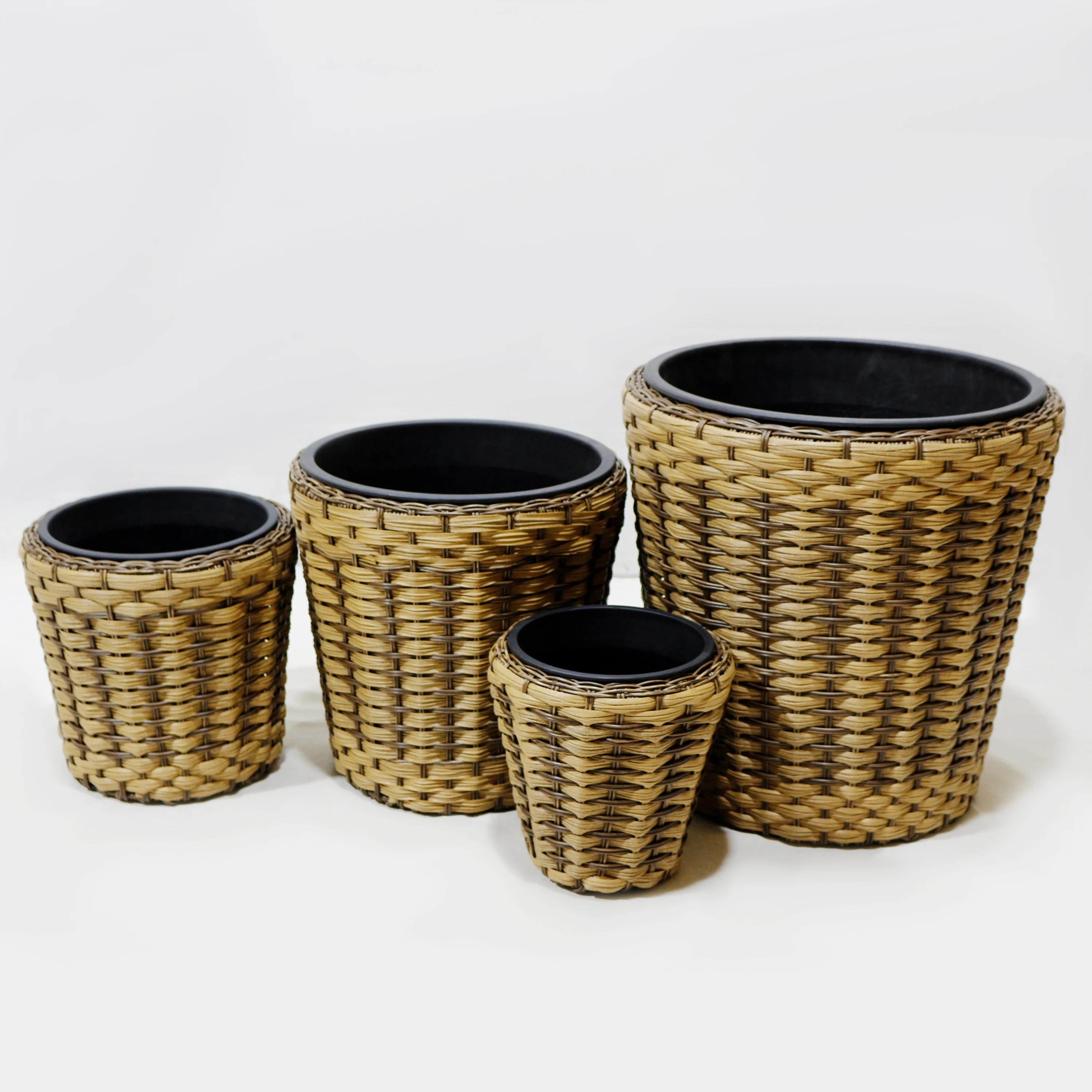 Special Offer Set of 5 Round Style Wicker Planters Good Price Poly Rattan Flowerpot for Home Garden Stylish Flower Pots Planters